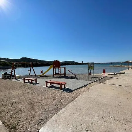 Apartmán Apratmani Maretic Ugrinici