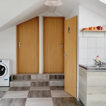 Apratmani Maretic Ugrinici