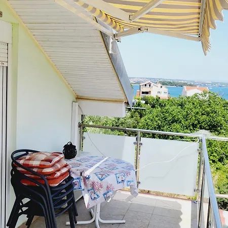 Apartment Apratmani Maretic *