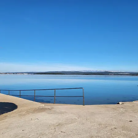 Apratmani Maretic Appartamento *