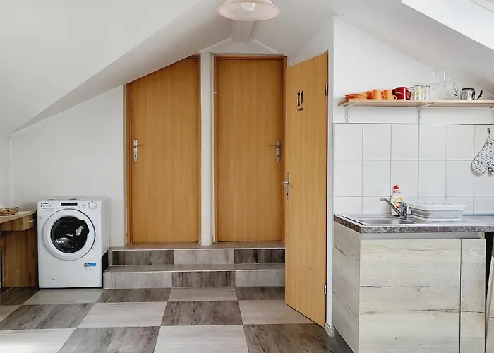 Apratmani Maretic Ugrinici